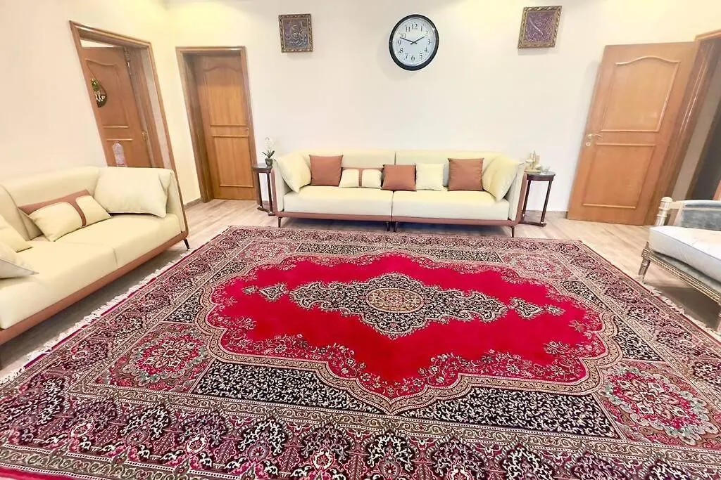 ヴィラ 4Bedrooms Luxurious Furnished Plus Big Majlis シャルジャ